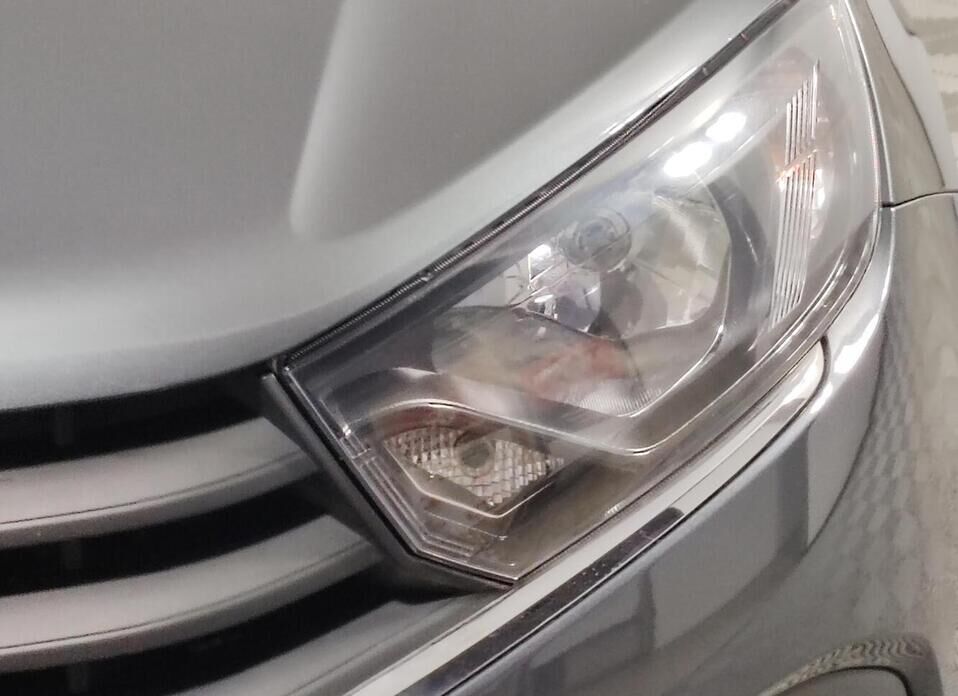 LADA (ВАЗ) Granta, I Рестайлинг 1.6 MT (90 л.с.)