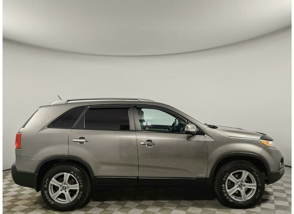 Kia Sorento 2.4 AT (175 л.с.) 4WD