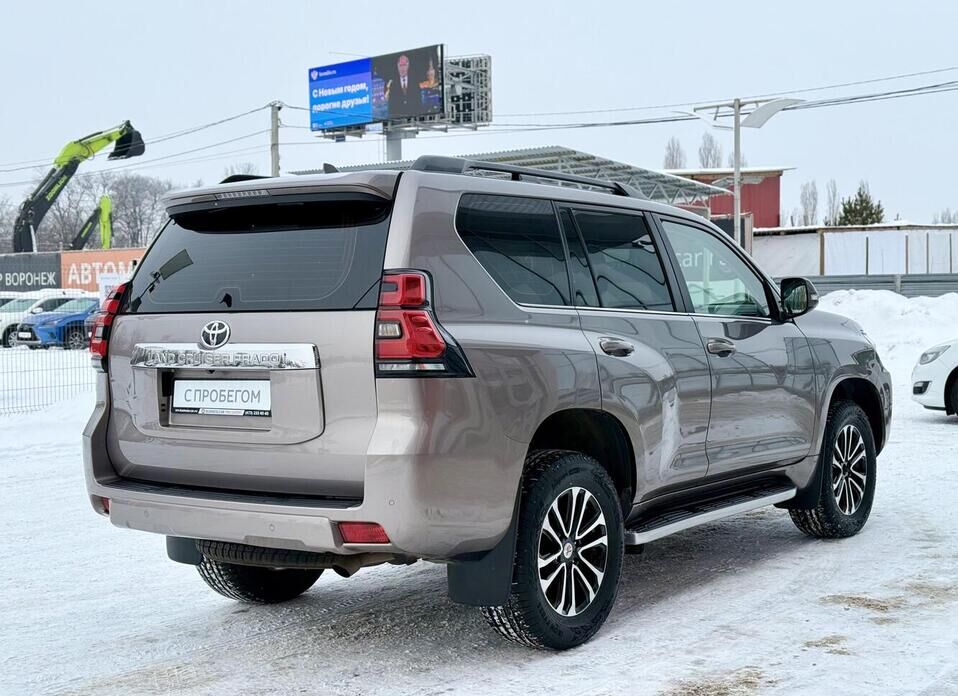 Toyota Land Cruiser Prado, 150 Series Рестайлинг 2 2.8d AT (204 л.с.) 4WD