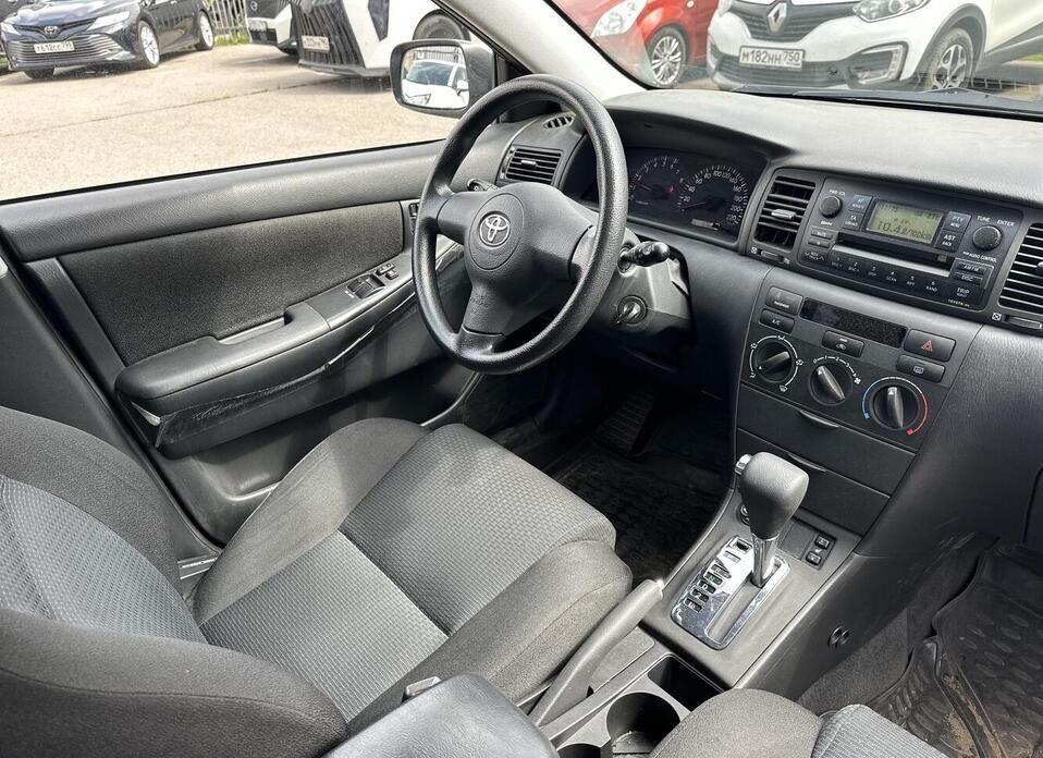 Toyota Corolla 1.6 AT (110 л.с.)