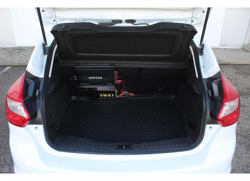 Ford Focus, III 1.6 AMT (125 л.с.)