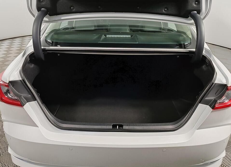 Toyota Camry, IX (XV80) China Market 2.0 CVT (173 л.с.)