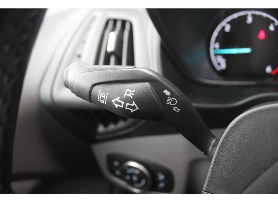 Ford Tourneo Connect, II Рестайлинг 1.5d AT (120 л.с.)