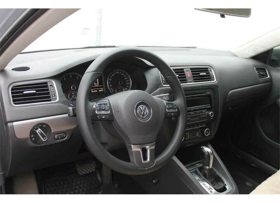 Volkswagen Jetta 1.4 AMT (150 л.с.)