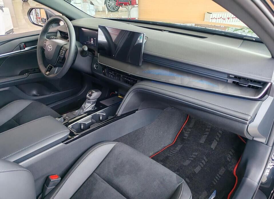 Toyota Camry, IX (XV80) China Market 2.0hyb CVT (197 л.с.)