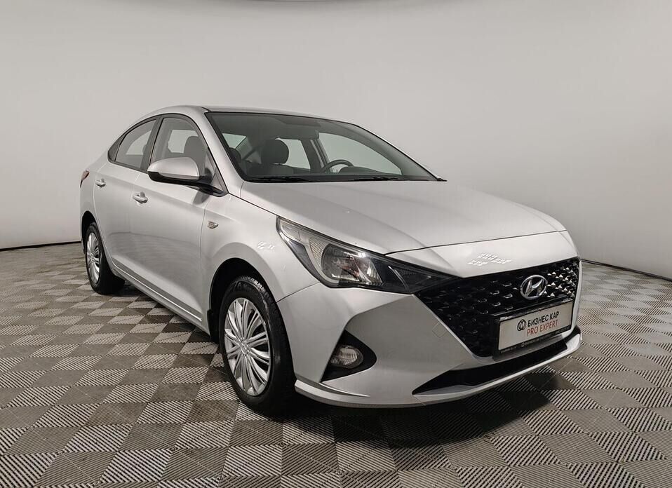 Hyundai Solaris, II Рестайлинг 1.6 AT (123 л.с.)