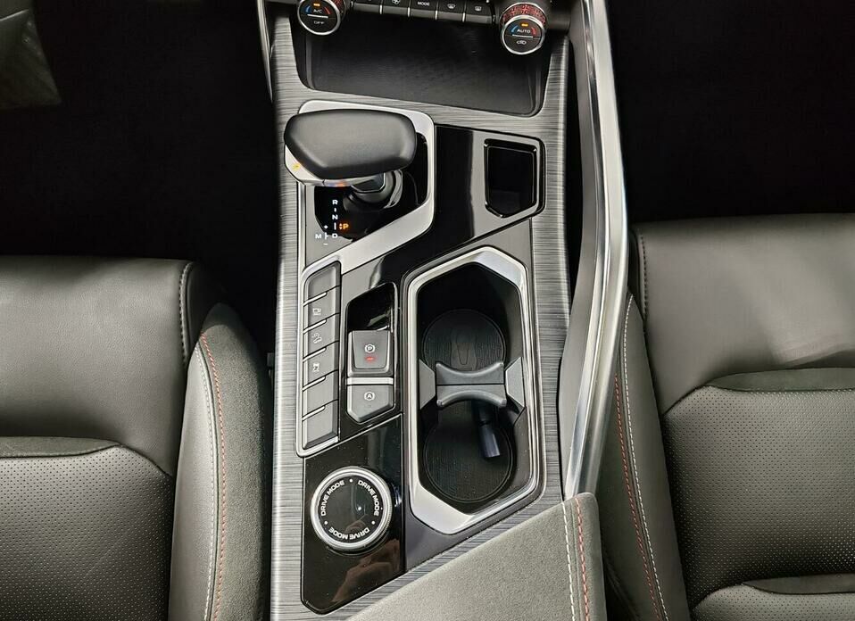 Geely Tugella 2.0 AT (238 л.с.) 4WD