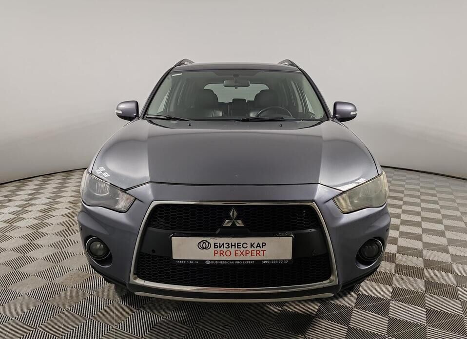 Mitsubishi Outlander, II Рестайлинг 2.0 CVT (147 л.с.) 4WD
