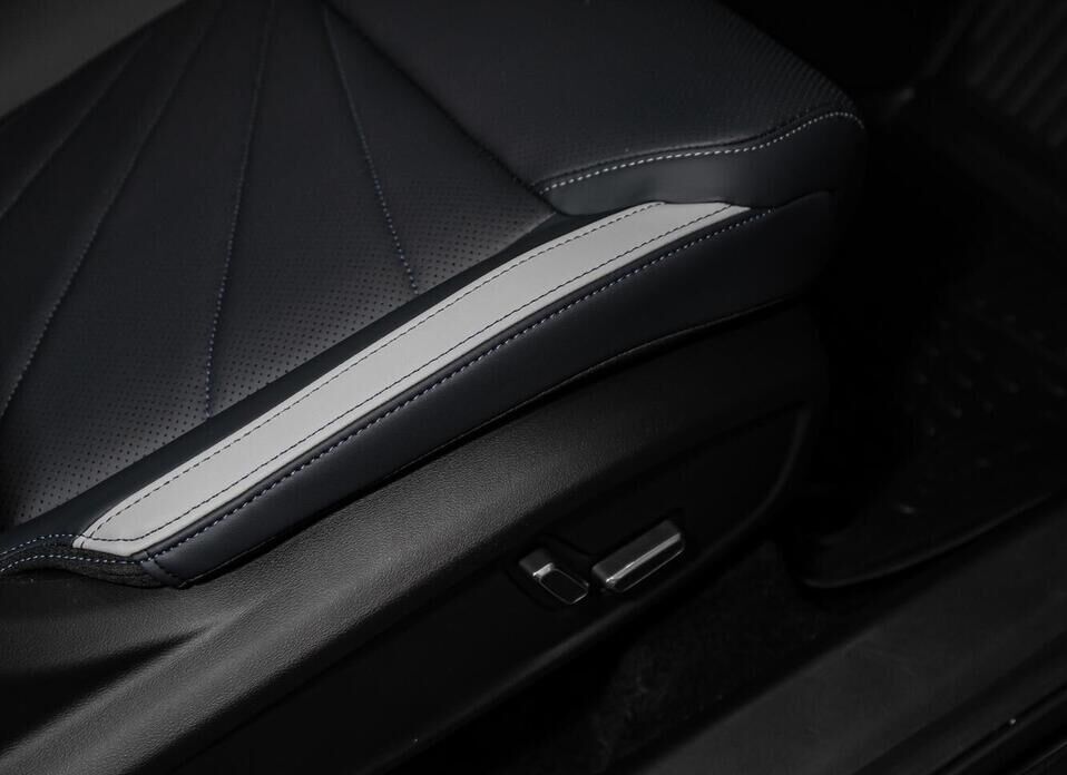 Geely Atlas, II 2.0 AT (200 л.с.) 4WD