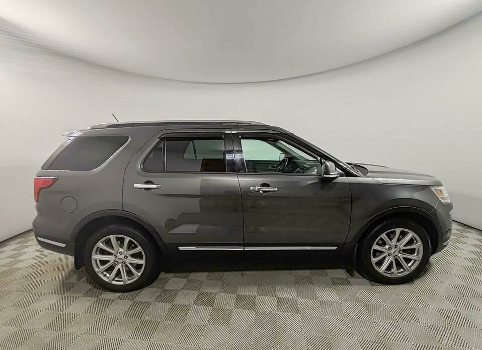 Ford Explorer 3.5 AT (249 л.с.) 4WD