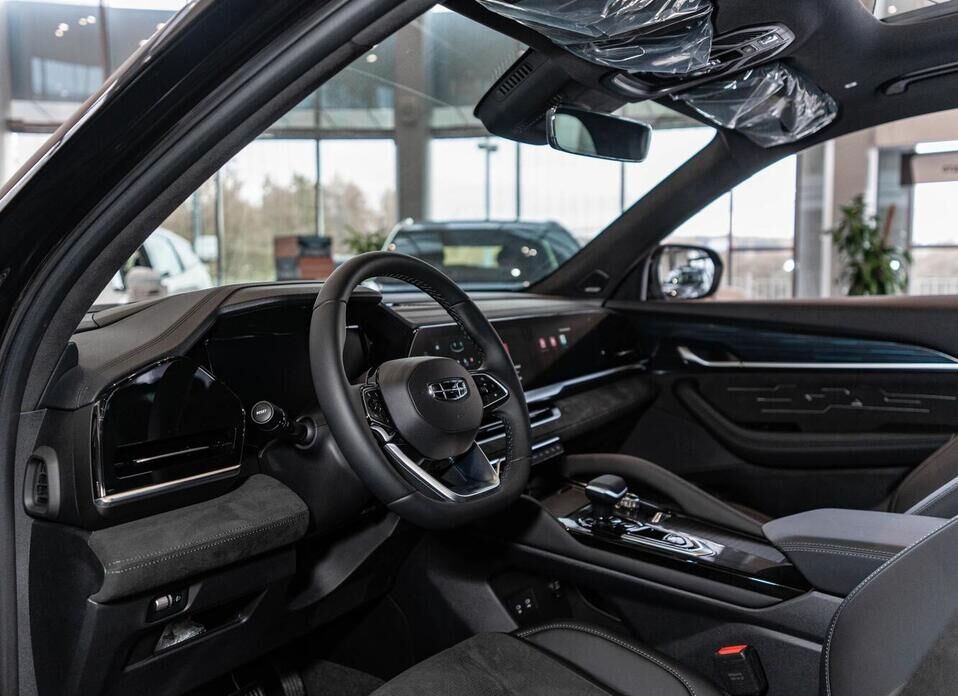 Geely Monjaro 2.0 AT (238 л.с.) 4WD