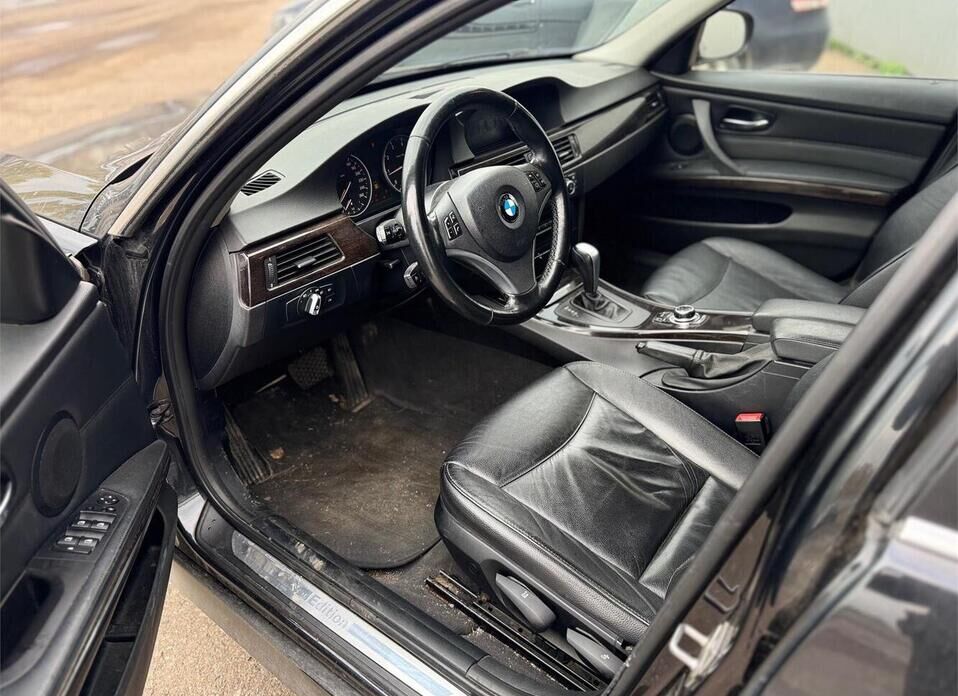 BMW 3 серии, V (E90/E91/E92/E93) Рестайлинг 320i 2.0 AT (156 л.с.)