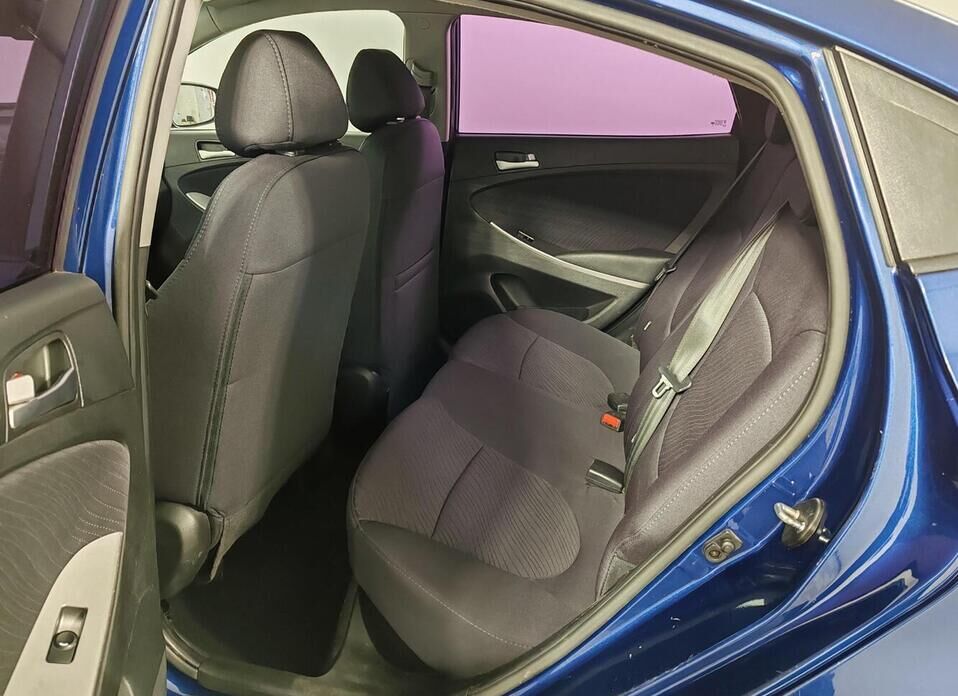 Hyundai Solaris, I Рестайлинг 1.6 AT (123 л.с.)