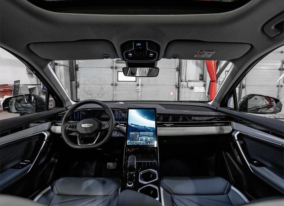 Geely Atlas, II 1.5 AMT (147 л.с.)