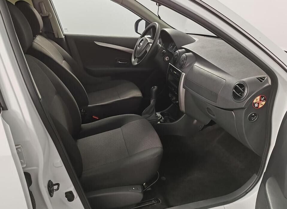 Nissan Almera 1.6 MT (102 л.с.)