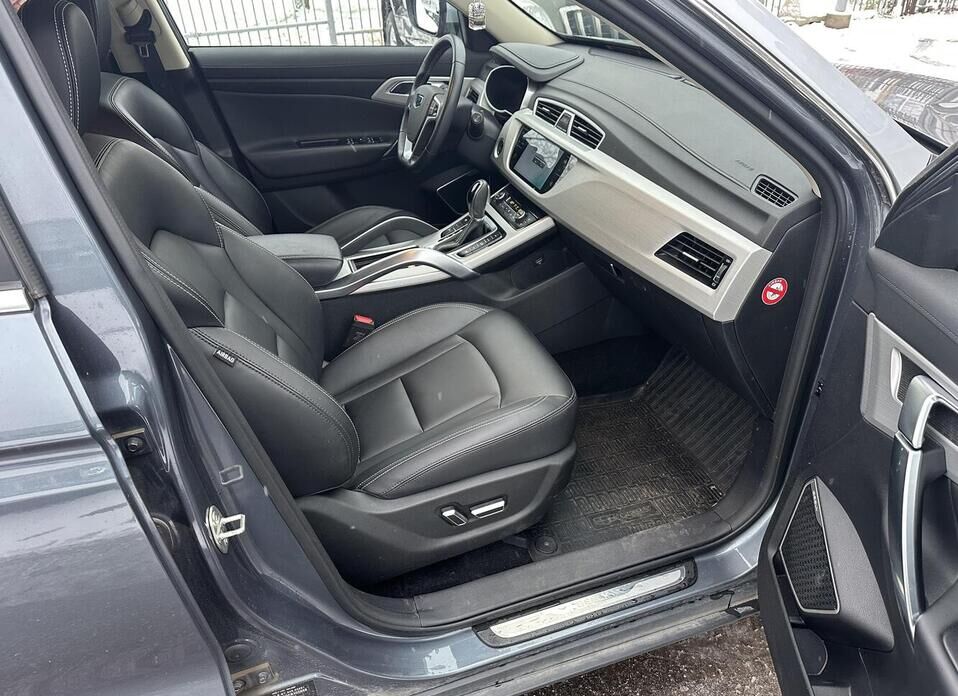 Geely Atlas, I 1.8 AT (184 л.с.) 4WD