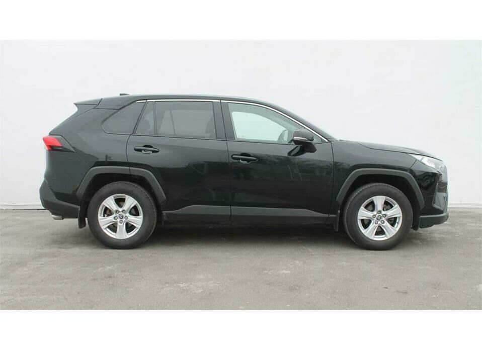 Toyota RAV4 2.0 MT (149 л.с.)