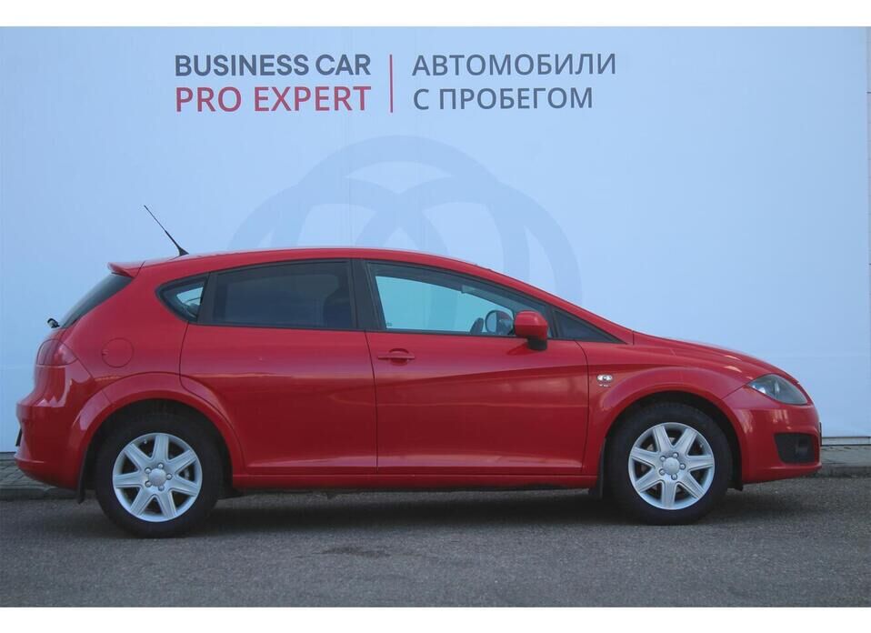 SEAT Leon, II Рестайлинг 2.0d AMT (140 л.с.)