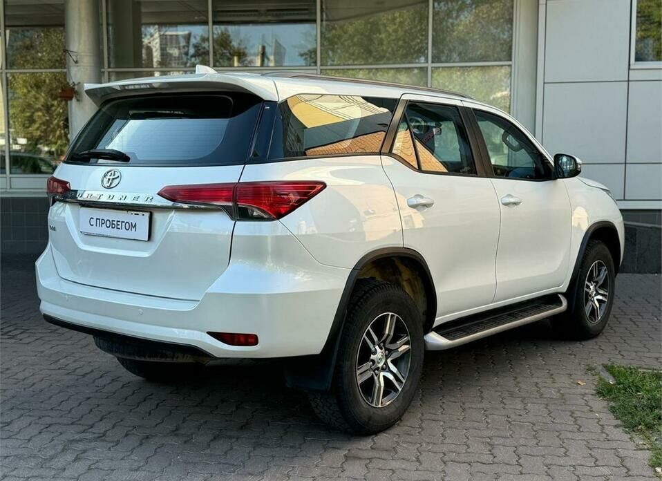 Toyota Fortuner 2.8d AT (177 л.с.) 4WD