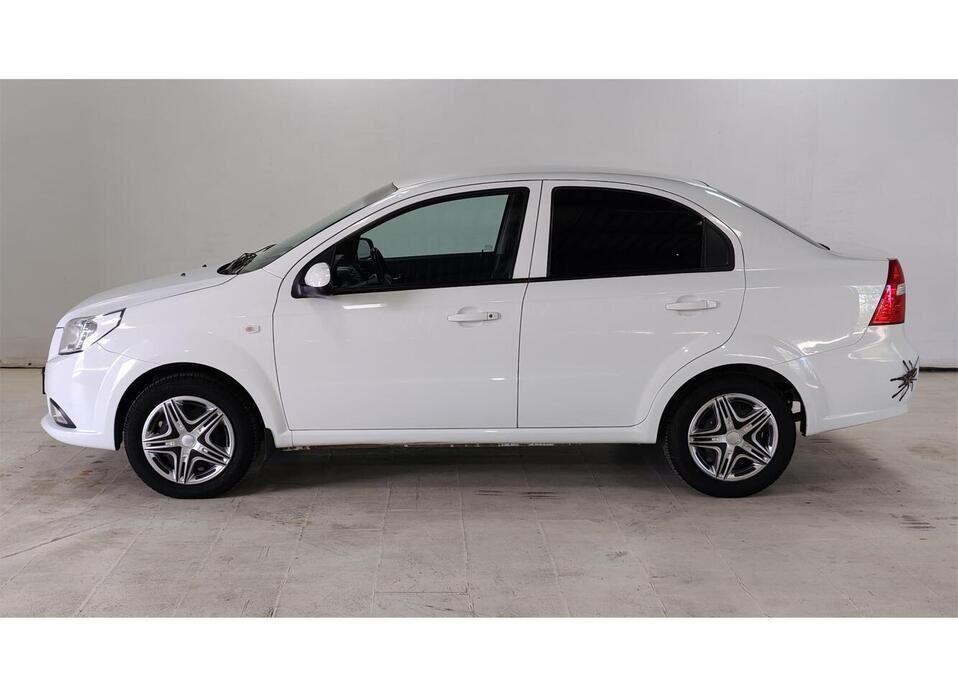 Chevrolet Nexia 1.5 MT (106 л.с.)