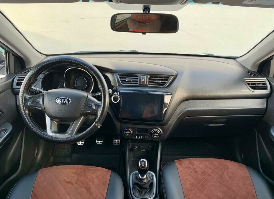 Kia Rio 5-speed 1.6 MT (123 л.с.)