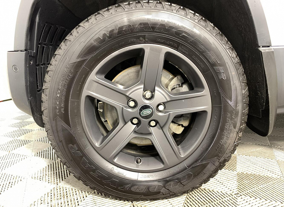 Land Rover Defender, II 110 2.0d AT (200 л.с.) 4WD