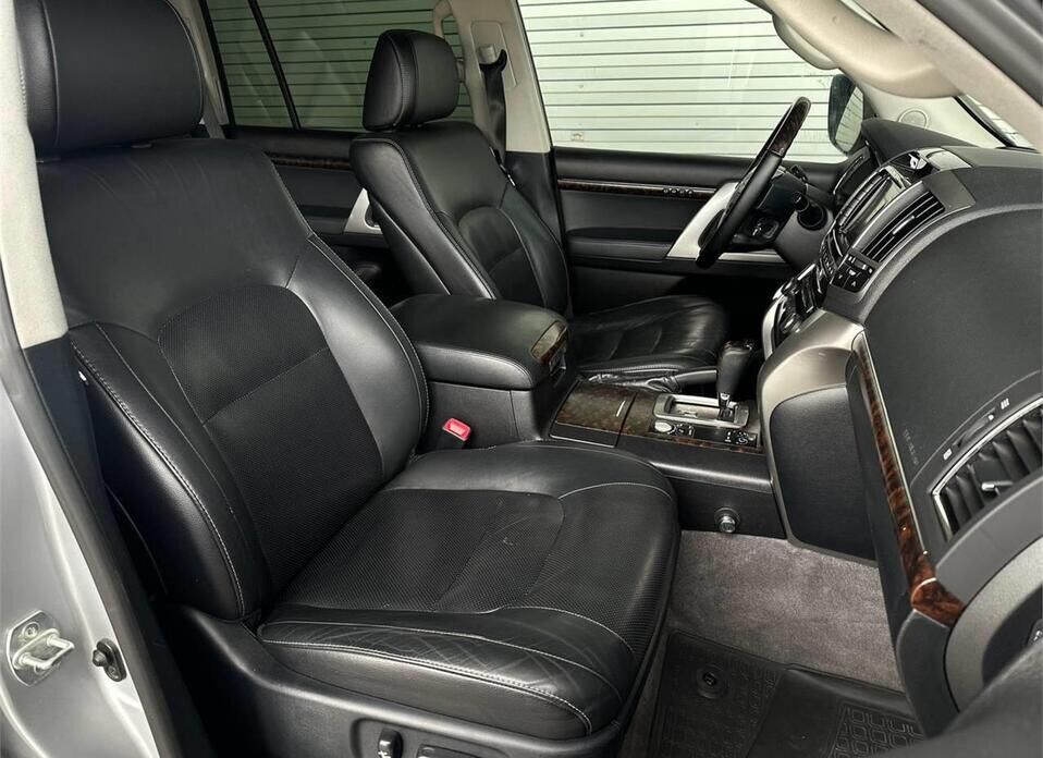 Toyota Land Cruiser 4.6 AT (309 л.с.) 4WD