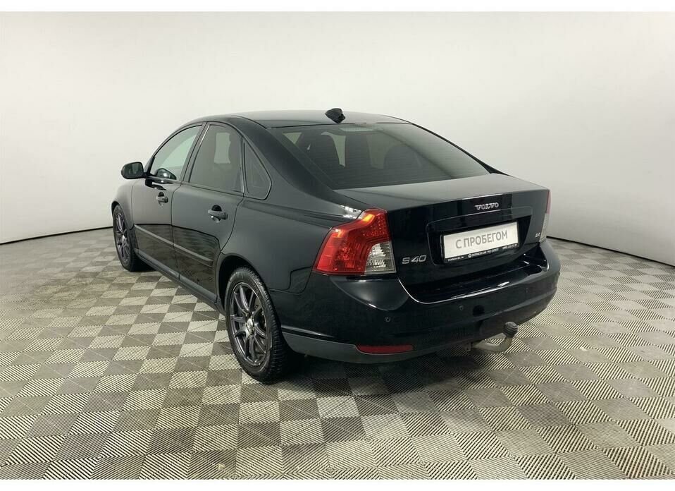 Volvo S40 2.4 AT (140 л.с.)