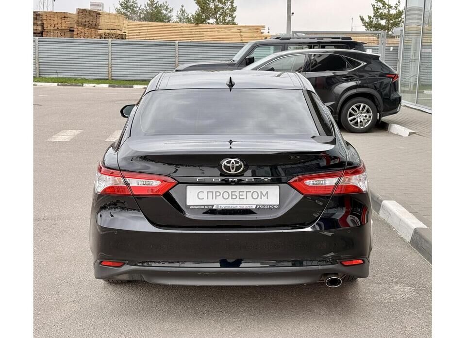 Toyota Camry, VIII (XV70) 2.5 AT (181 л.с.)