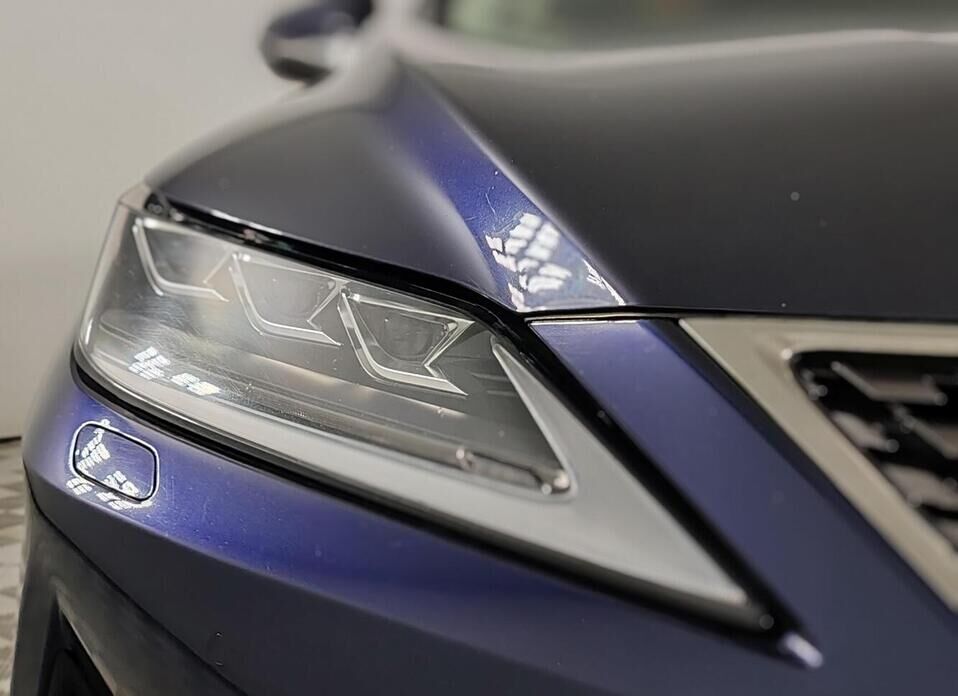 Lexus RX, IV Рестайлинг 300 2.0 AT (238 л.с.)