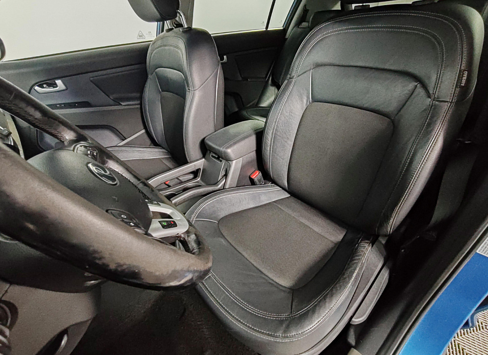 Kia Sportage, III 2.0 AT (150 л.с.) 4WD