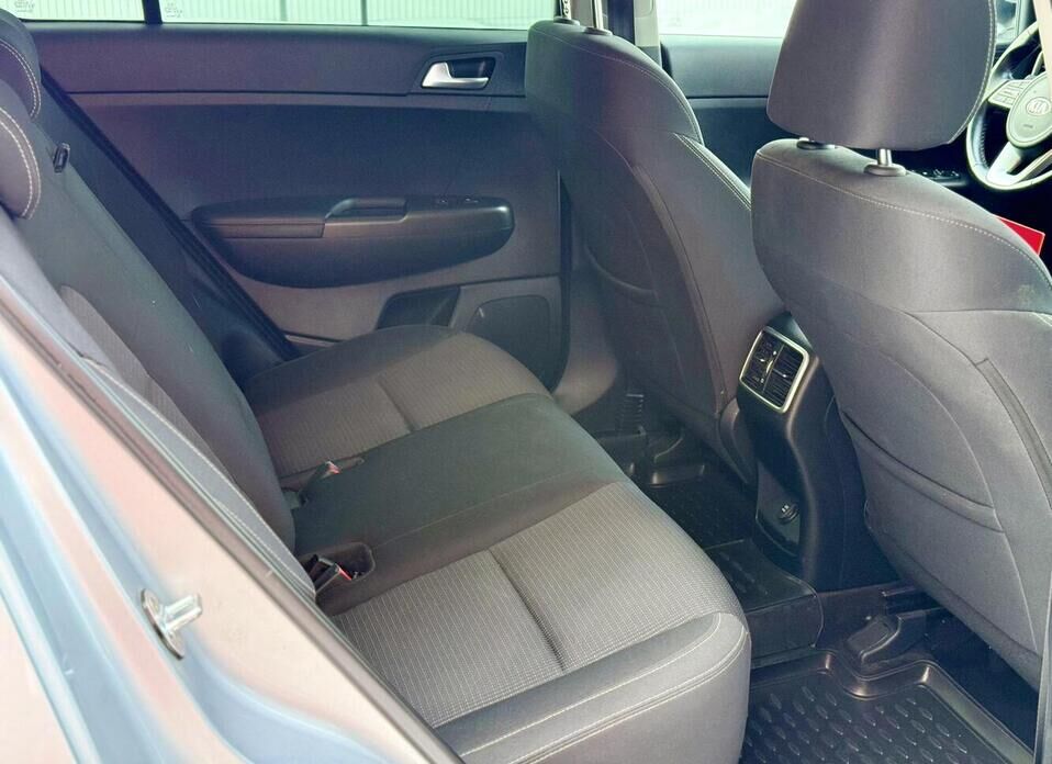 Kia Sportage, IV Рестайлинг 2.0 MT (150 л.с.) 4WD