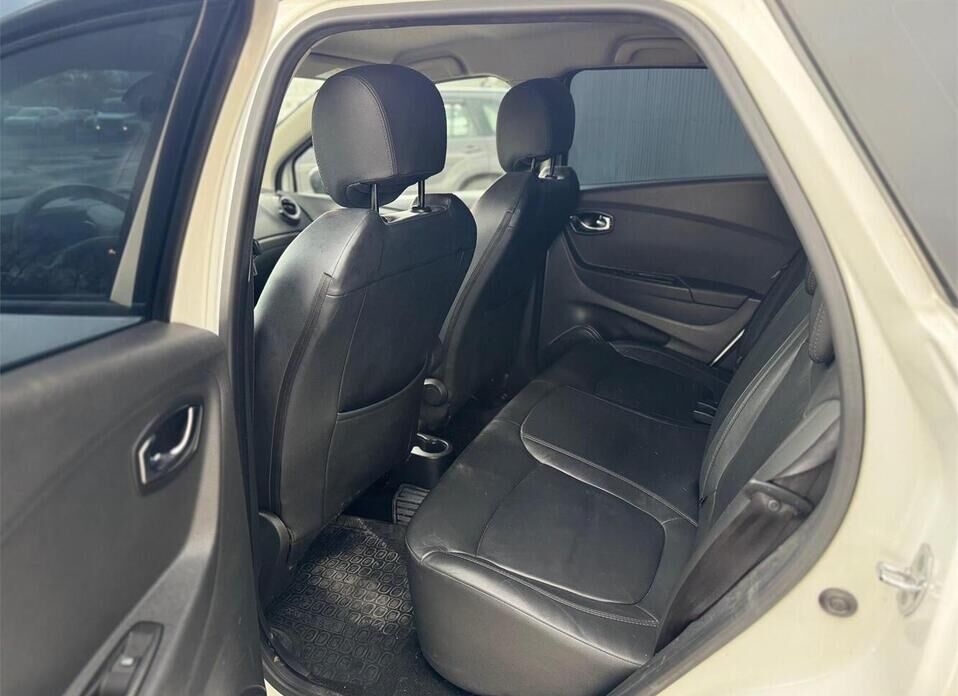 Renault Kaptur, I 1.6 CVT (114 л.с.)