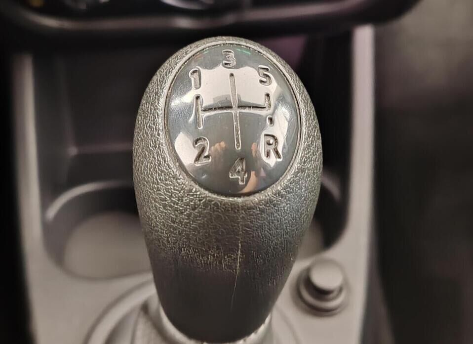 Nissan Almera 1.6 MT (102 л.с.)