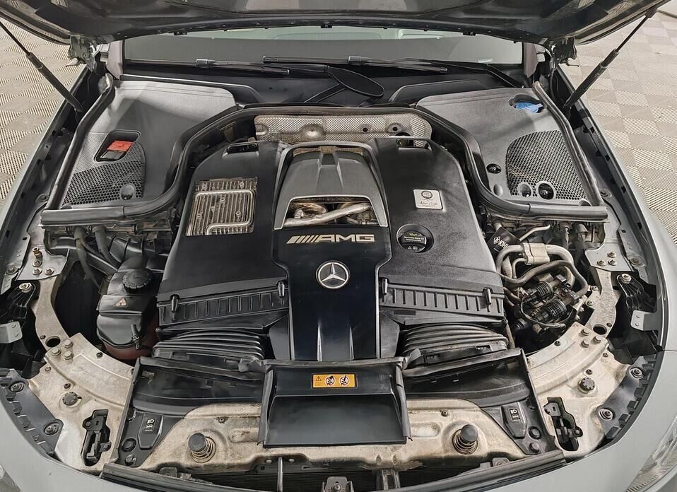 Mercedes-Benz E-Класс AMG, V (W213) 63 AMG S 4.0 AT (612 л.с.) 4WD