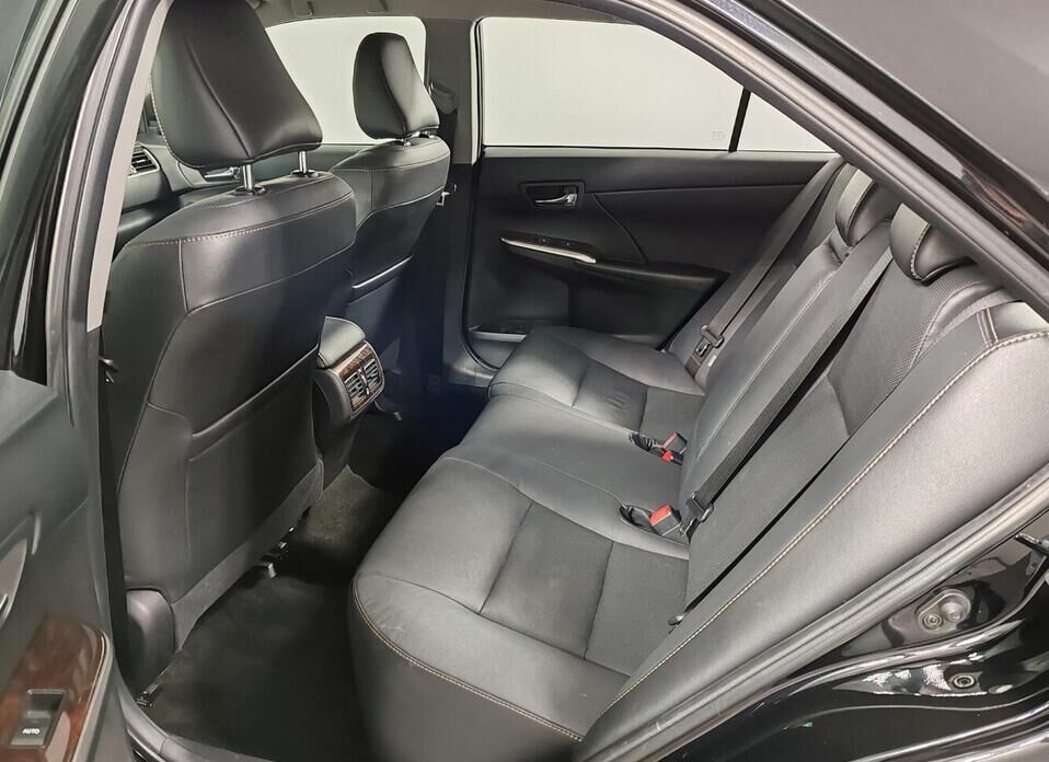 Toyota Camry, VII (XV50) Рестайлинг 2.5 AT (181 л.с.)