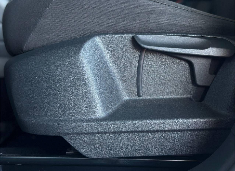 Volkswagen Tiguan, II 2.0d MT (150 л.с.) 4WD