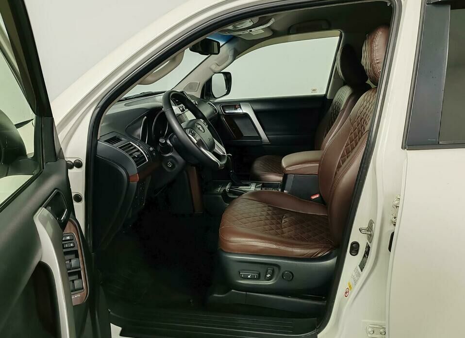 Toyota Land Cruiser Prado 3.0d AT (173 л.с.) 4WD