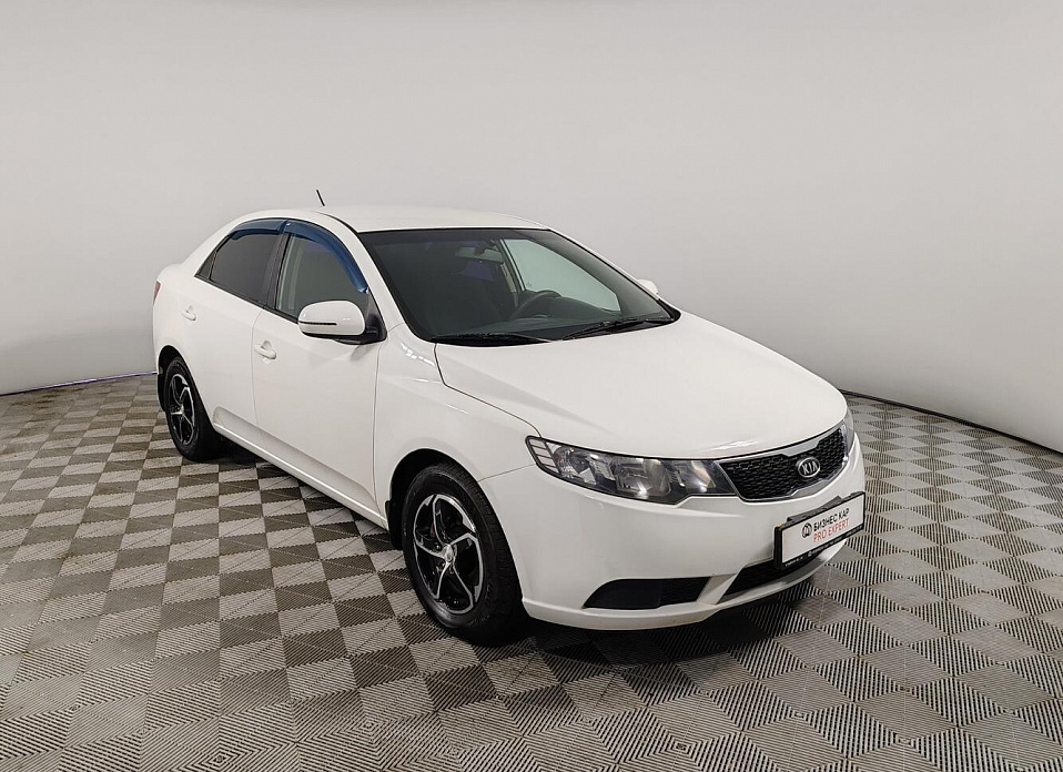 Kia Cerato, II 5-speed 1.6 MT (126 л.с.)
