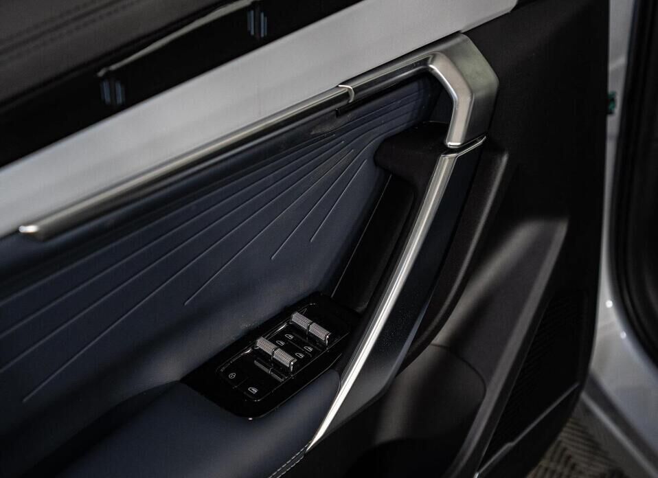 Geely Atlas, II 2.0 AT (200 л.с.) 4WD