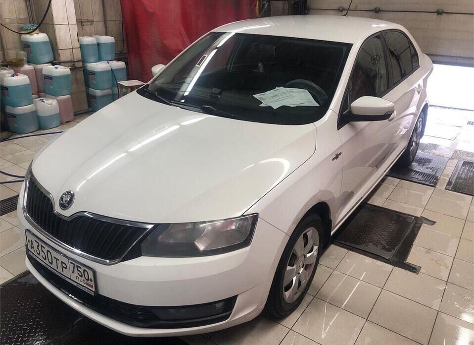 Skoda Rapid 1.6 AT (110 л.с.)