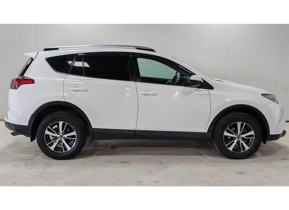 Toyota RAV4, IV (XA40) Рестайлинг 2.0 CVT (146 л.с.) 4WD