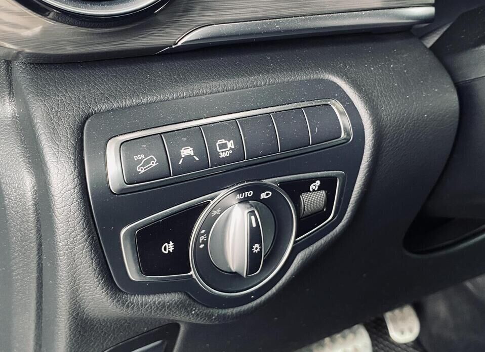 Mercedes-Benz V-Класс, III (W447) Рестайлинг 300 d длинный 2.0d AT (239 л.с.) 4WD