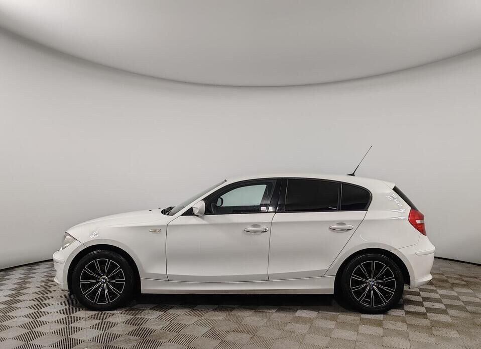 BMW 1 серии, I (E81/E82/E87/E88) Рестайлинг 118i 2.0 AT (136 л.с.)