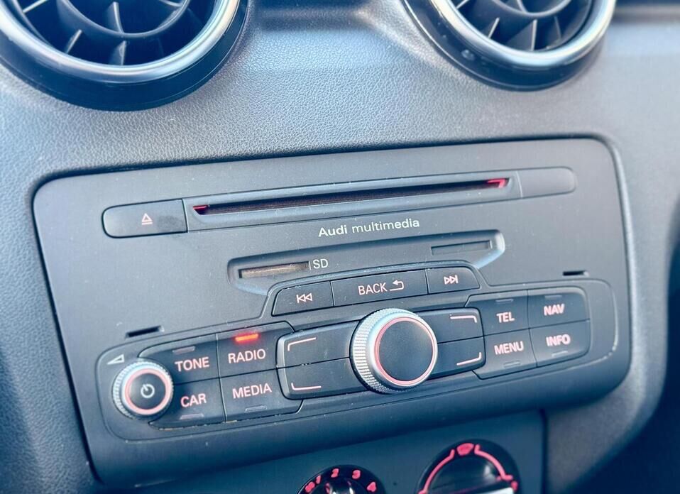 Audi A1, I (8X) 1.4 AMT (122 л.с.)