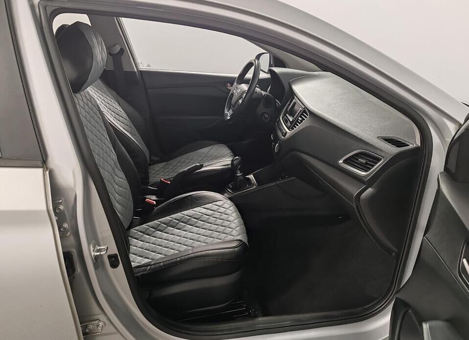 Hyundai Solaris, II 1.6 MT (123 л.с.)