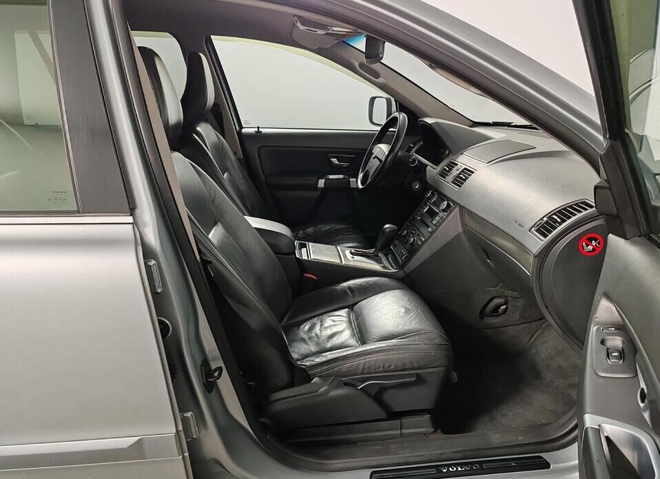 Volvo XC90 2.4d AT (185 л.с.) 4WD