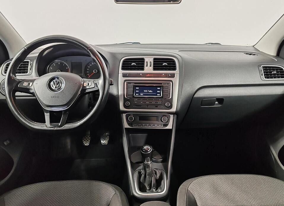 Volkswagen Polo, V Рестайлинг 1.6 MT (110 л.с.)
