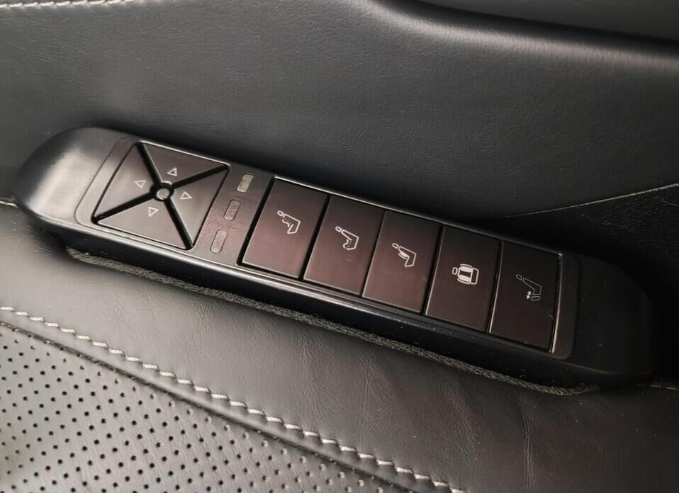 Lexus LX, III Рестайлинг 2 450d 4.5d AT (272 л.с.) 4WD