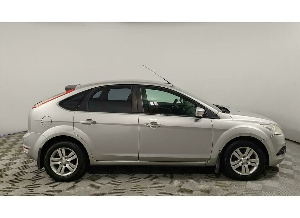 Ford Focus 2.0 AT (145 л.с.)